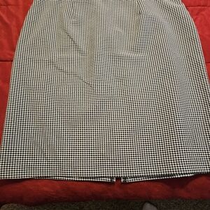 Cute dressbarn skirt